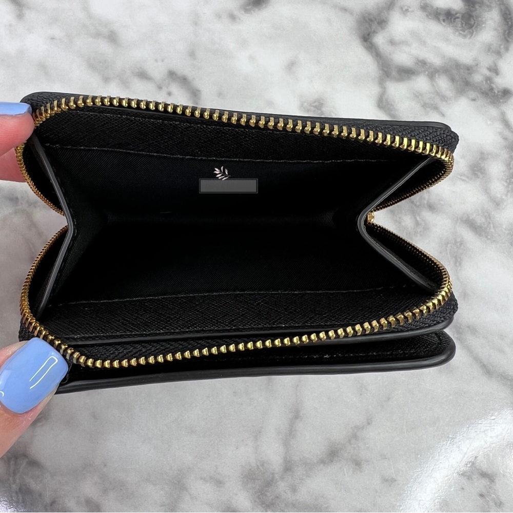 Tory Burch Medium Emerson Wallet In Black - Picture 4 of 6